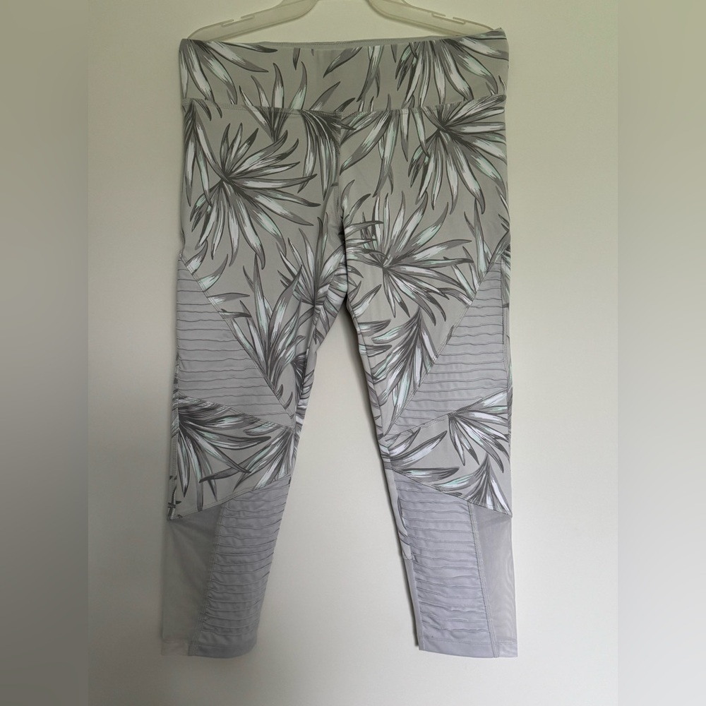 Victoria's Secret PINK Ultimate Leggings size large
